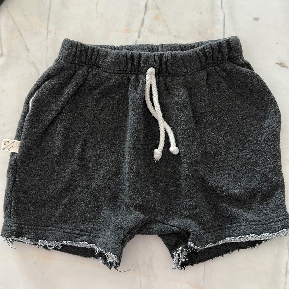 Childhood’s Clothing Boy Short in 4T Charcoal